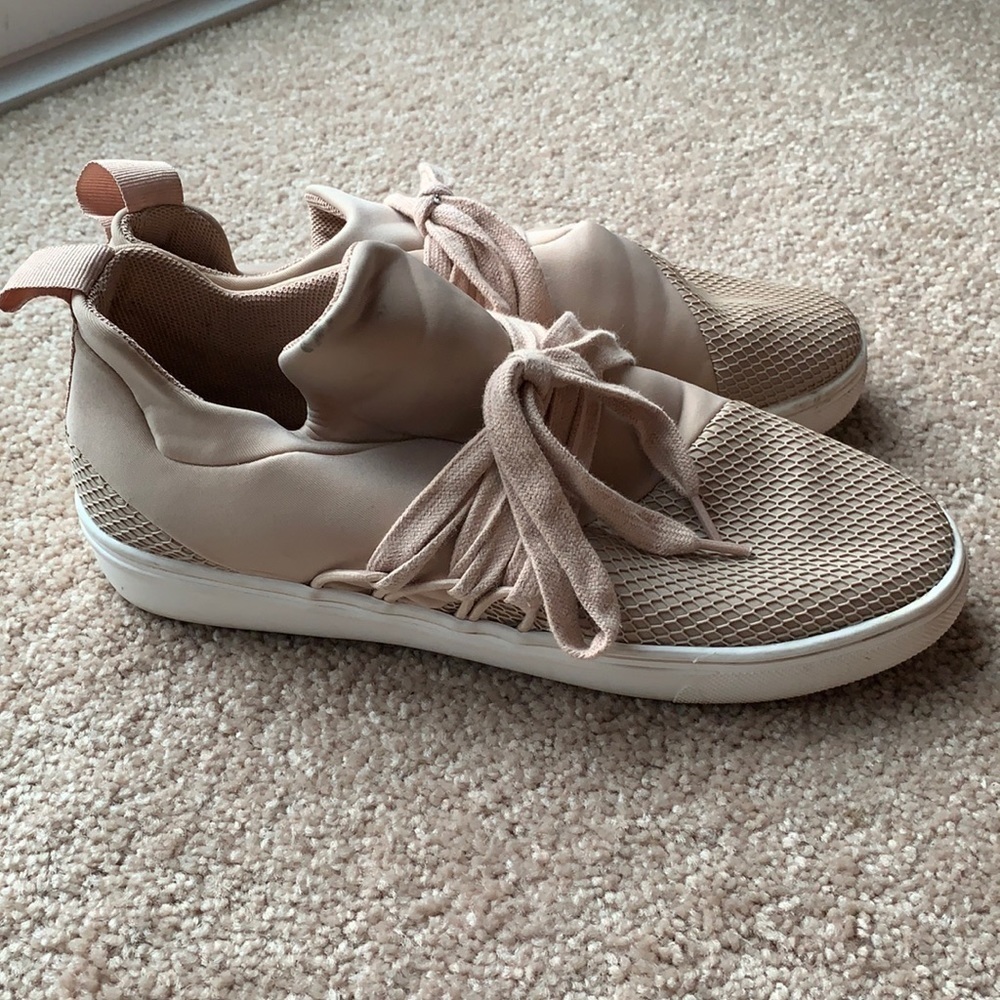 Steve Madden blush sneakers